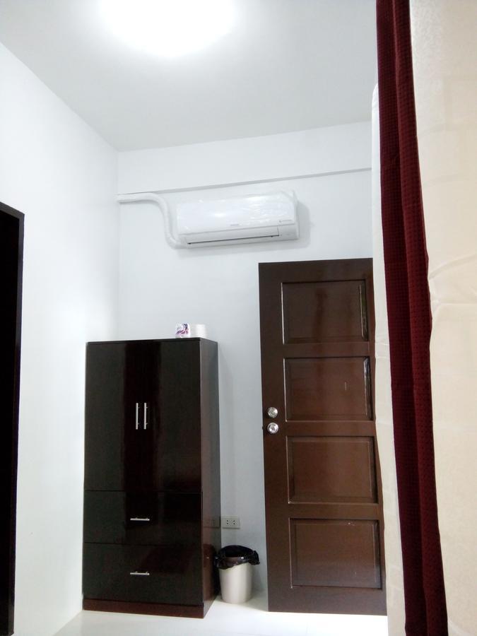 Chelle'S Apartelle - Inn Ель-Нідо Екстер'єр фото