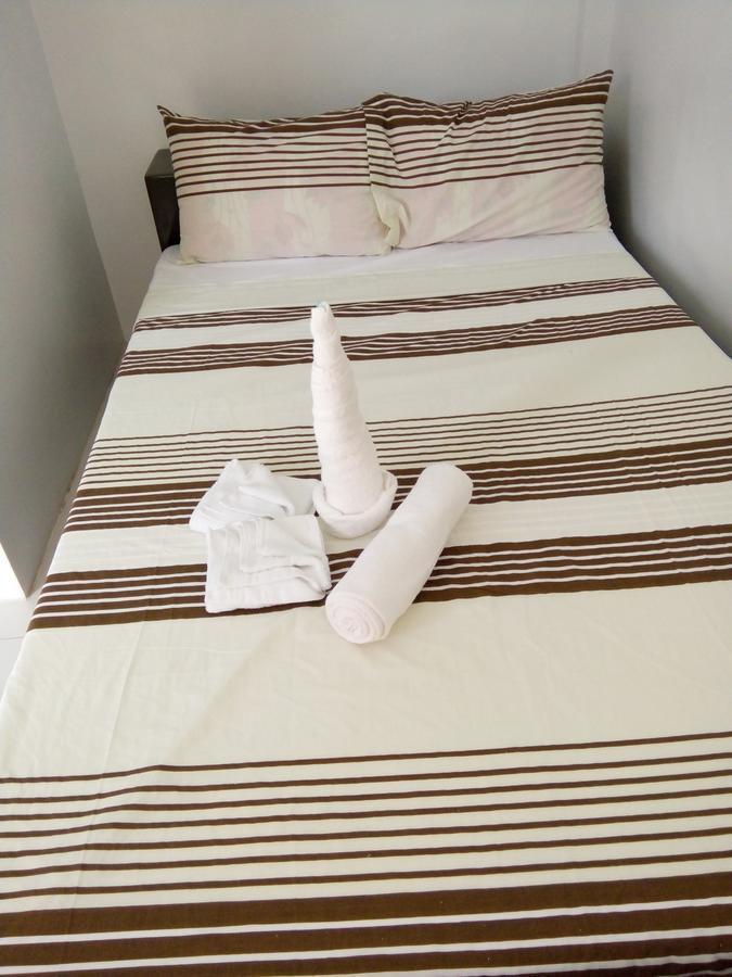 Chelle'S Apartelle - Inn Ель-Нідо Екстер'єр фото