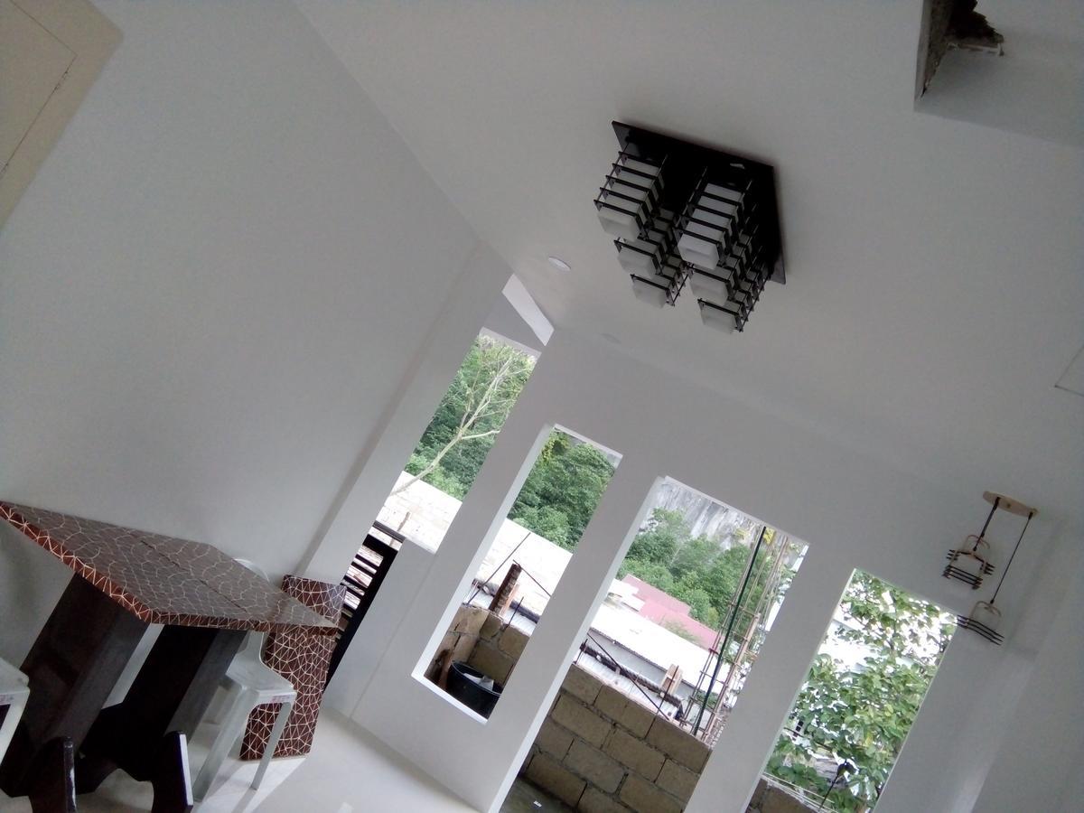 Chelle'S Apartelle - Inn Ель-Нідо Екстер'єр фото