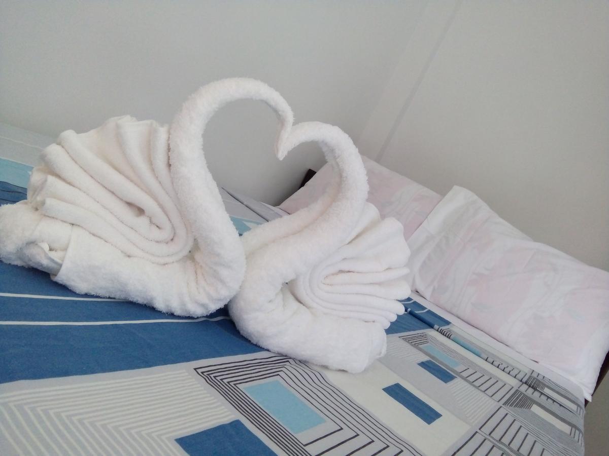 Chelle'S Apartelle - Inn Ель-Нідо Екстер'єр фото