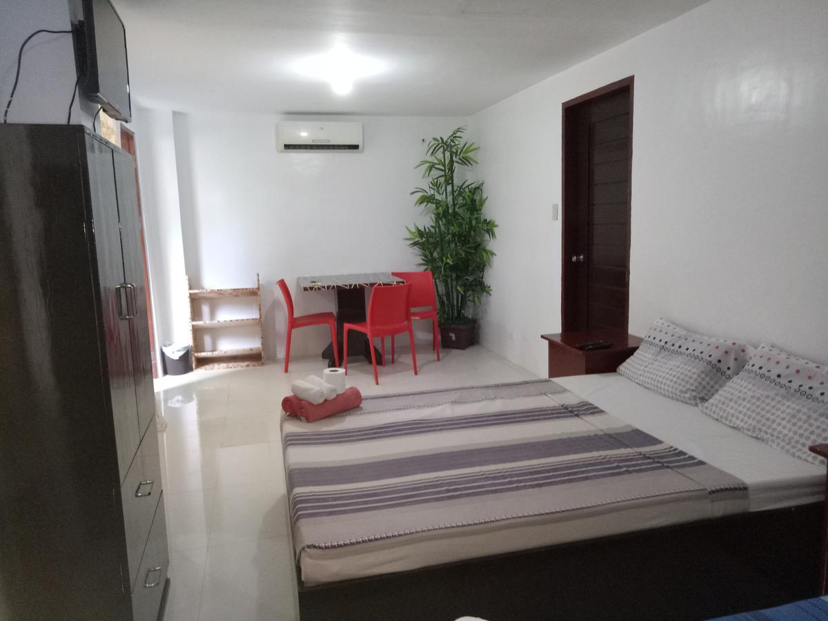 Chelle'S Apartelle - Inn Ель-Нідо Екстер'єр фото